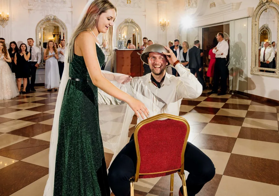 Zabawa weselna na parkiecie